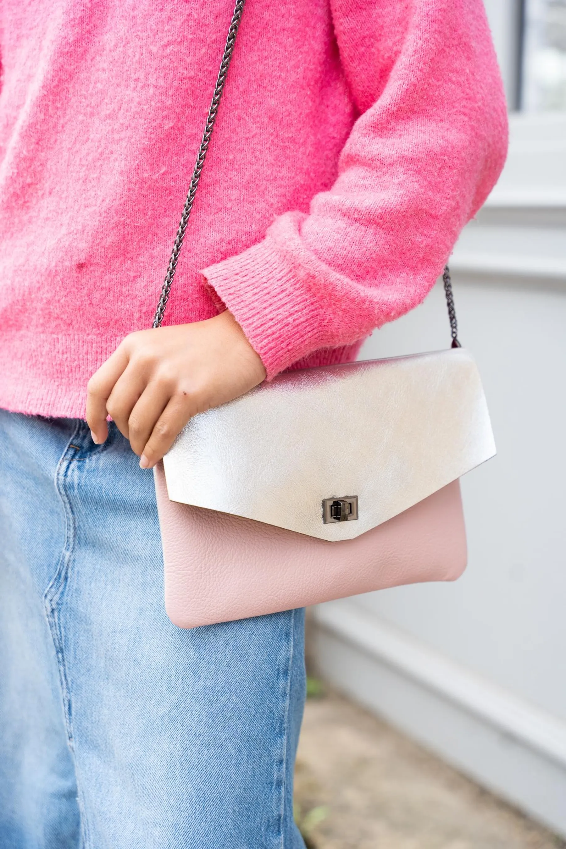 Créez votre pochette en cuir - Image n°4 - Wecandoo