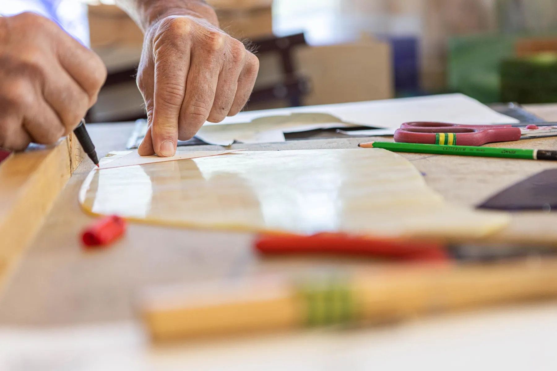 Initiez-vous au vitrail au plomb sur une journée avec Sylvie - Image n°2 - Wecandoo