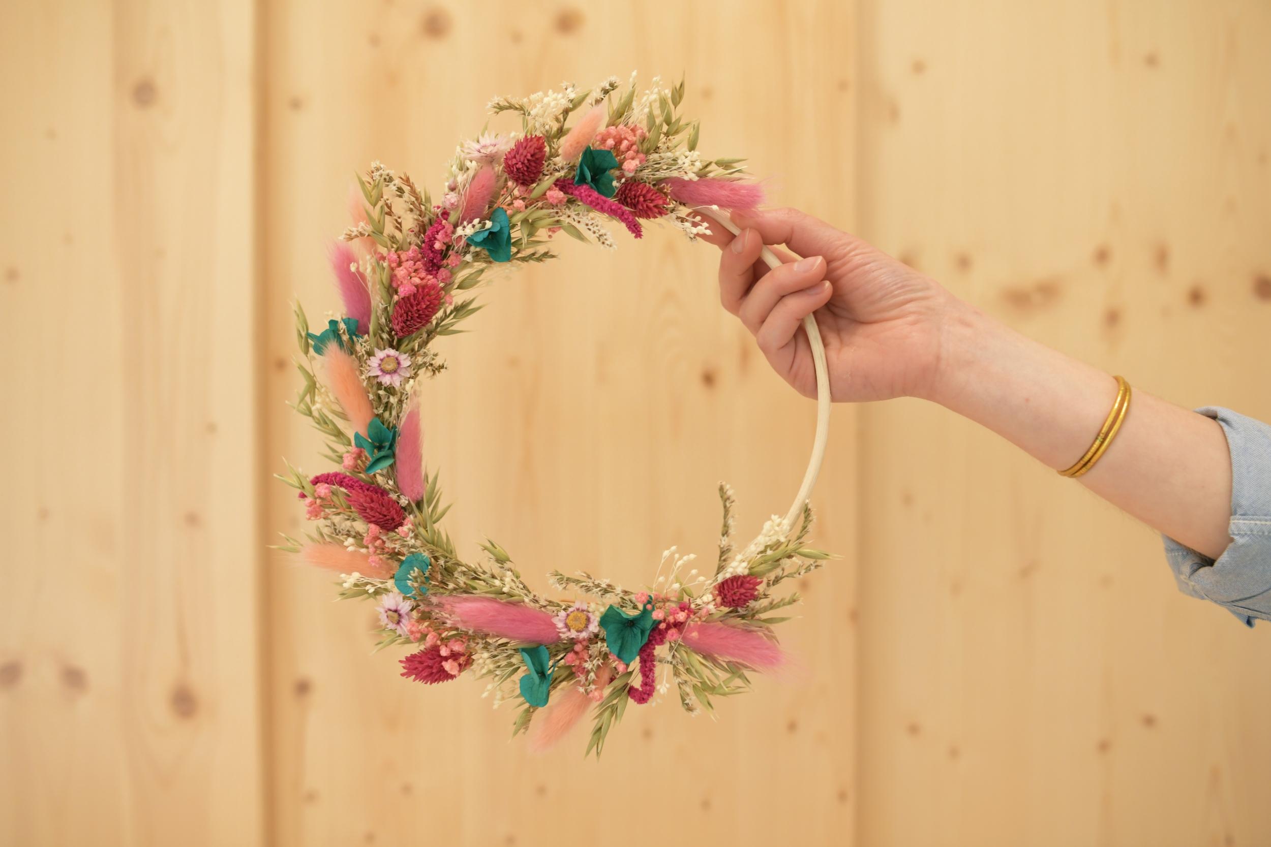 Réalisez votre couronne de fleurs séchées