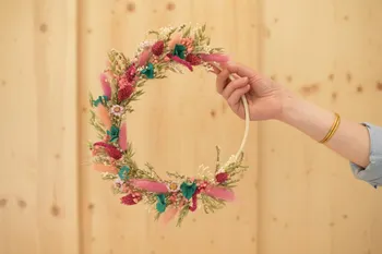Réalisez votre couronne de fleurs séchées