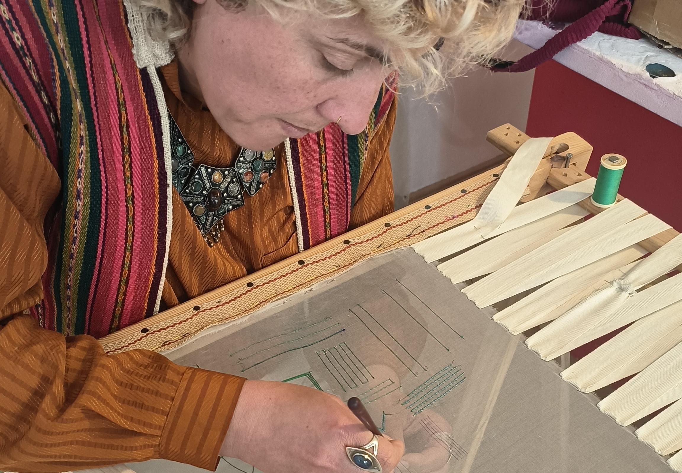 Wecandoo - Initiez-vous à la broderie haute couture avec Anne-Claire - Image n°4