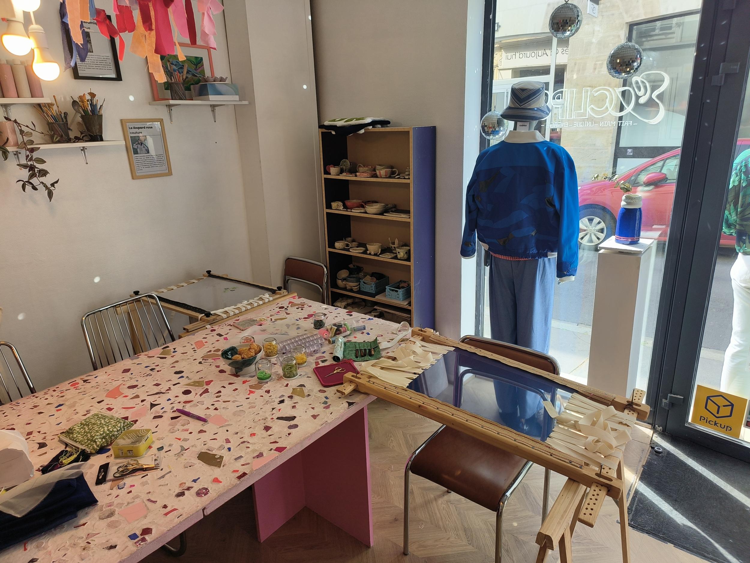 Wecandoo - Initiez-vous à la broderie haute couture avec Anne-Claire - Image n°10