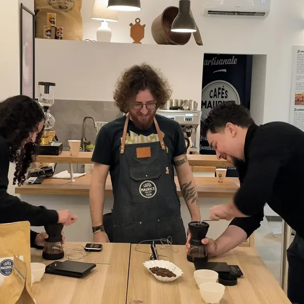 Atelier : 28 Rue Charles Poncy