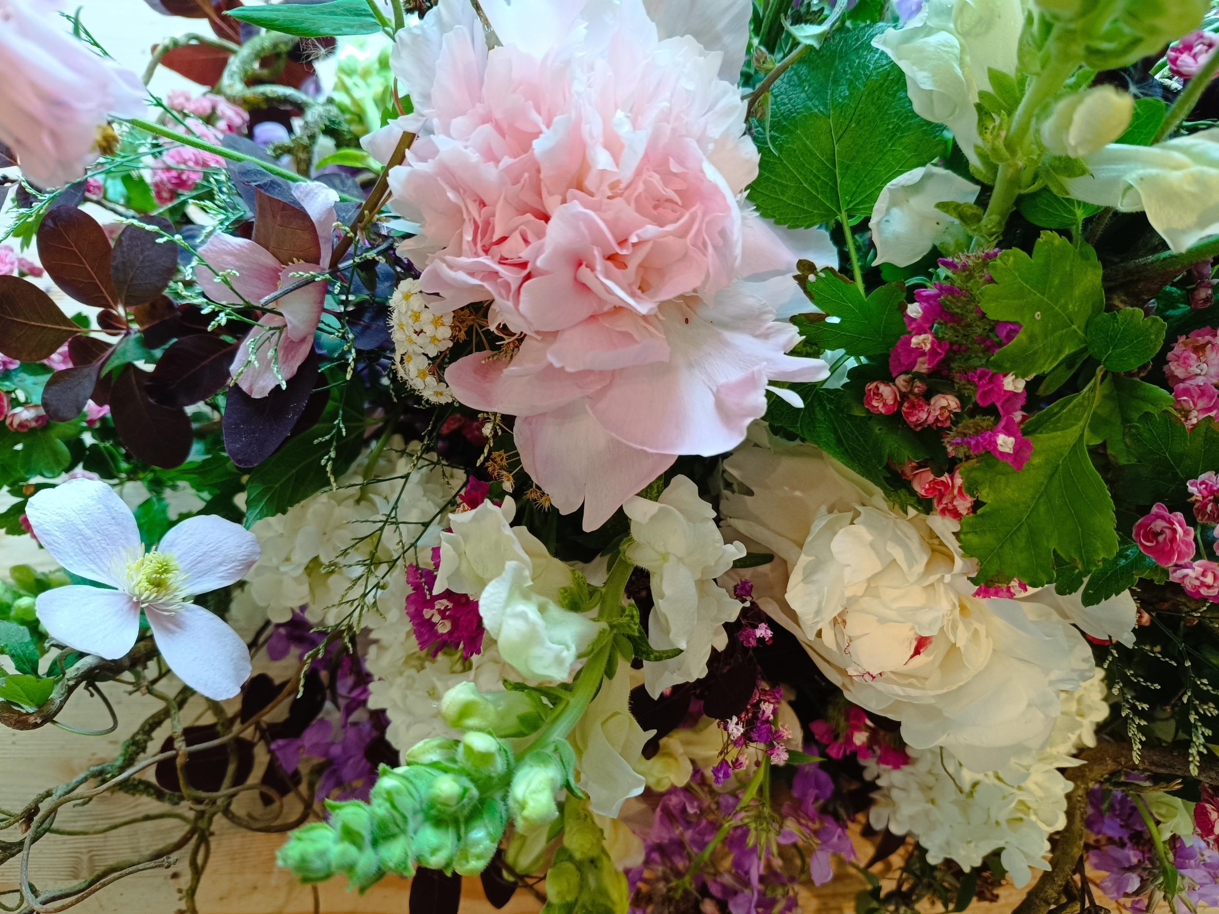 Wecandoo - Composez votre bouquet de fleurs avec Françoise - Image n°3