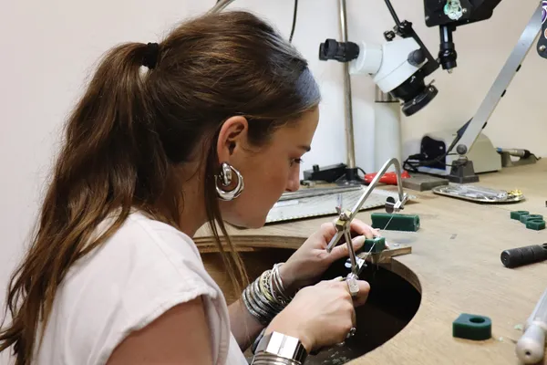 Réalisez votre chevalière en argent à la cire perdue avec Aglaé - Image n°3 - Wecandoo