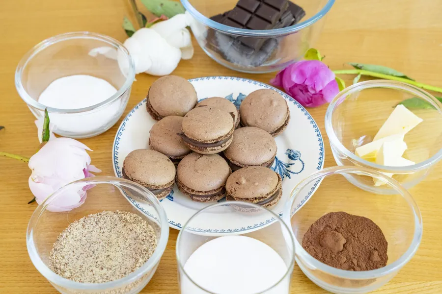 Confectionnez vos macarons gourmands avec Stéphanie - Image n°1 - Wecandoo