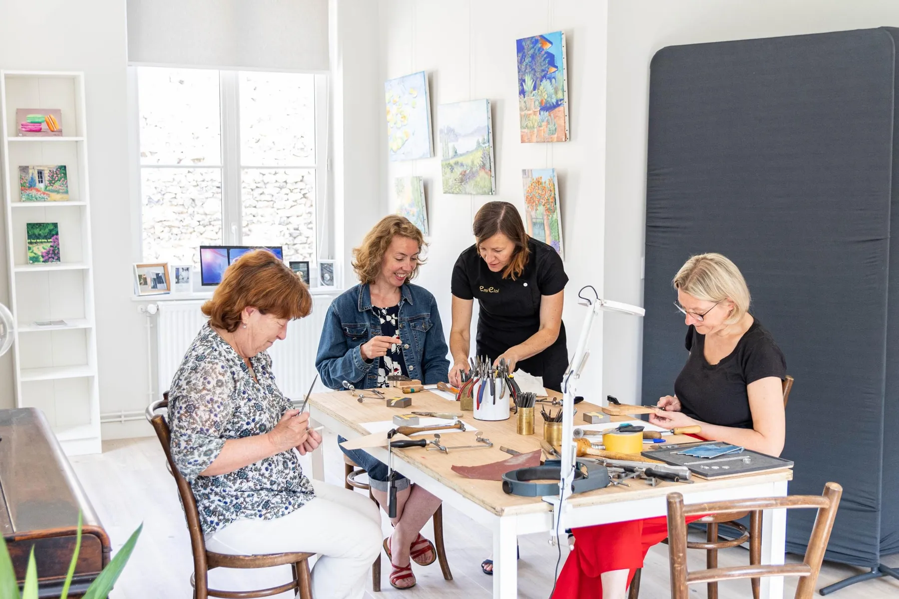 Créez vos boucles d'oreilles avec Émilie - Image n°3 - Wecandoo