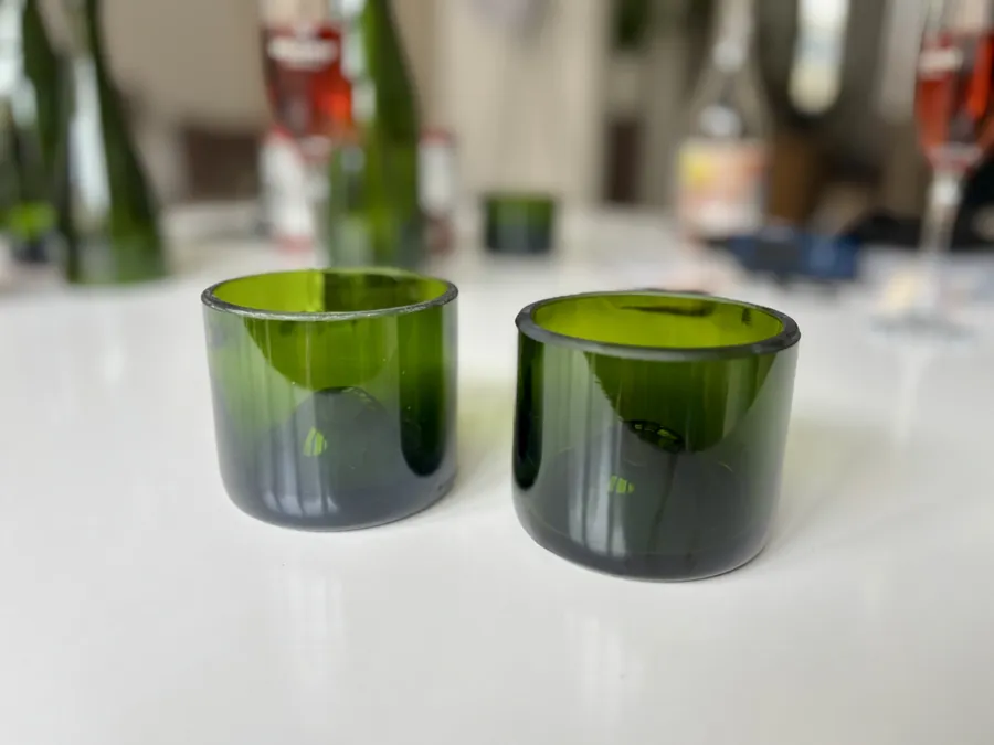 Façonnez votre duo de verres à partir d'une bouteille de champagne avec Zoé - Image n°1 - Wecandoo