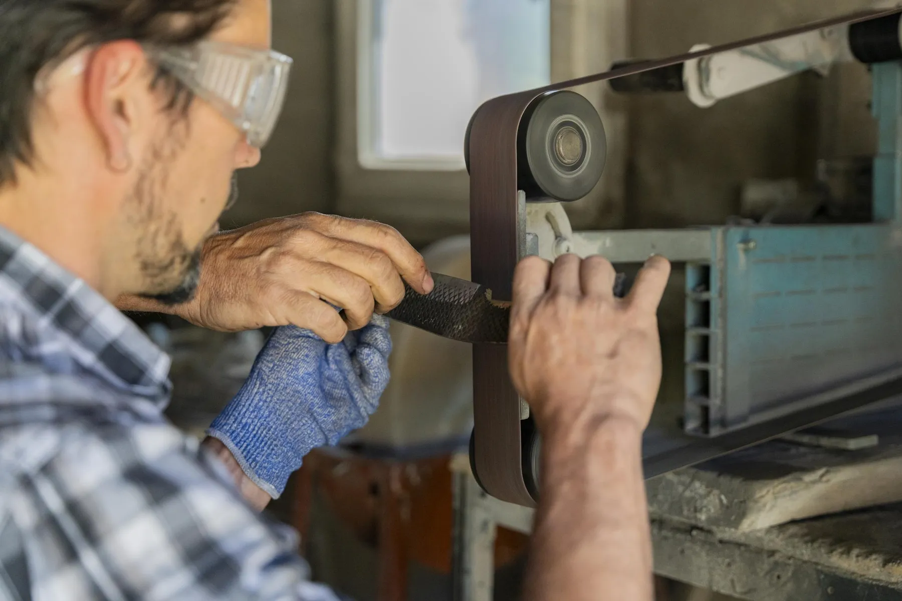 Réalisez votre couteau pliant feuilleté à la forge ou en stock removal avec Nicolas - 2J - Image n°2 - Wecandoo