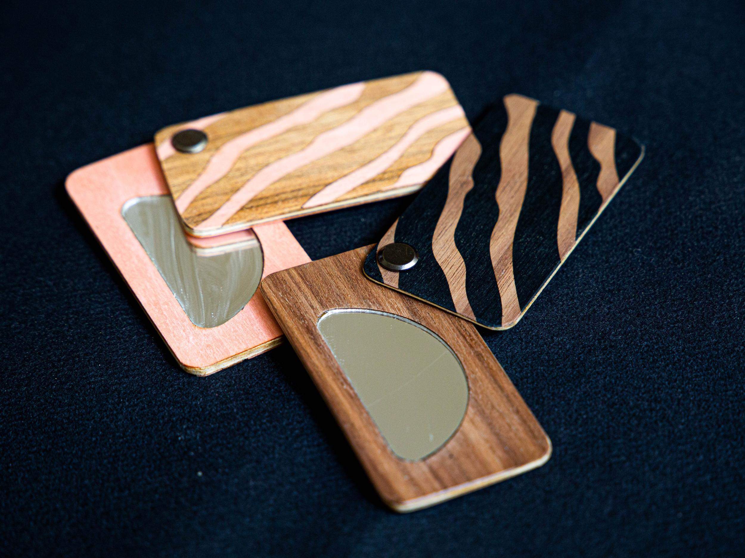 Réalisez votre miroir de poche en marqueterie