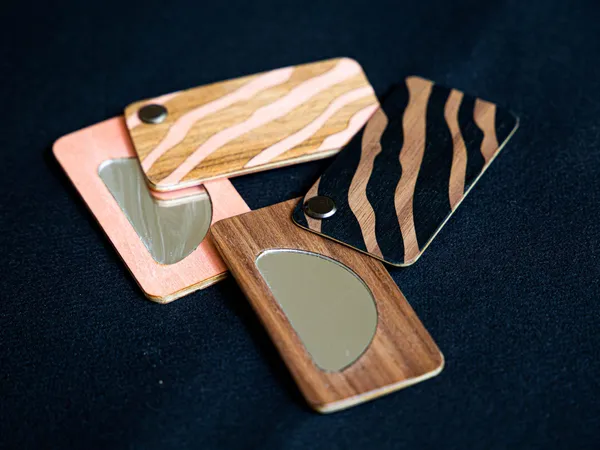 Wecandoo - Réalisez votre miroir de poche en marqueterie