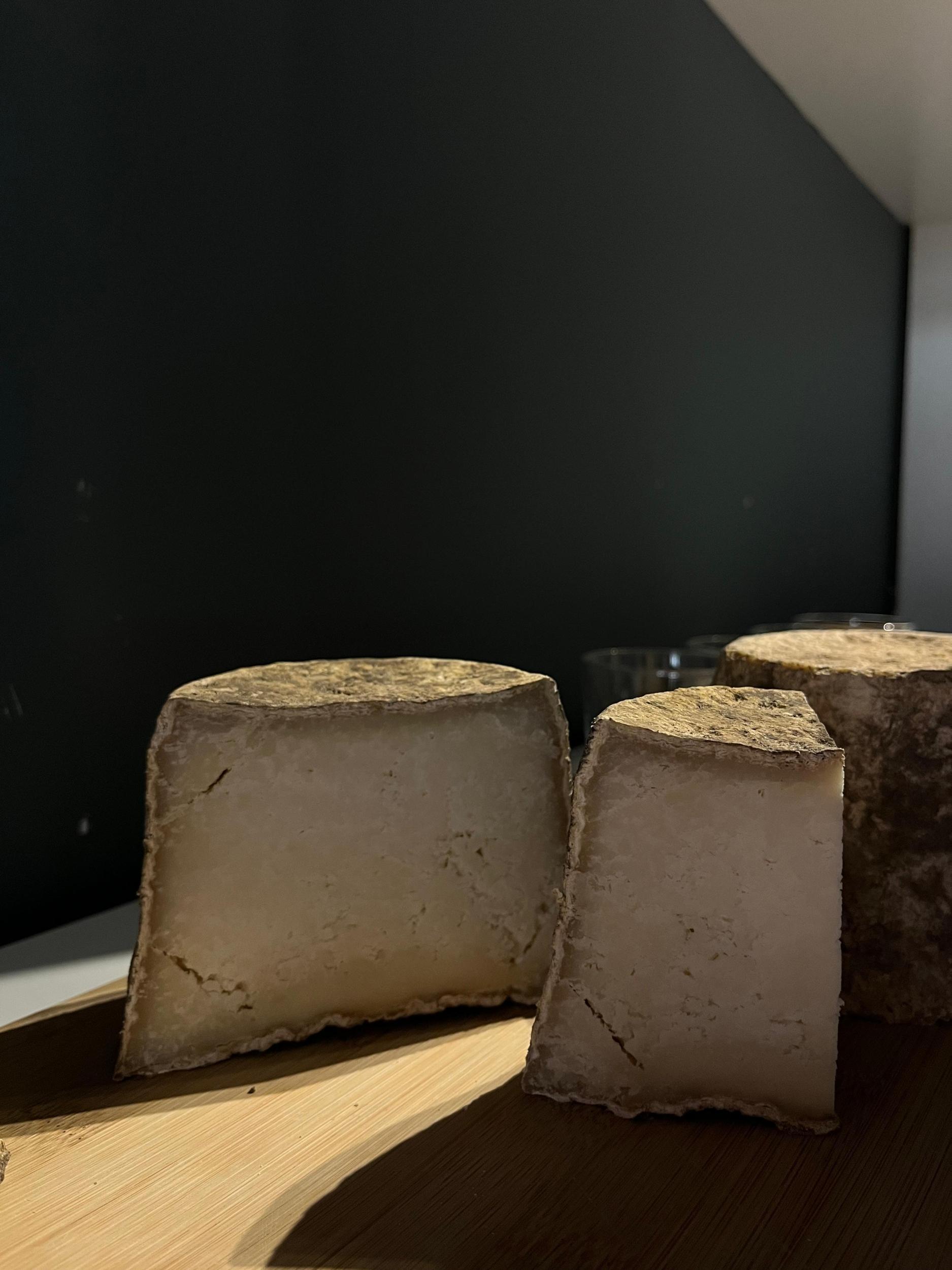 Initiez-vous aux accords fromages & bières avec Antoine et Quentin - Image n°3 - Wecandoo