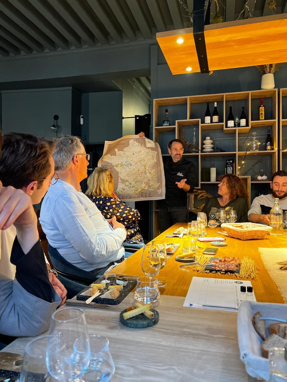Initiez-vous aux accords fromages & bières avec Antoine et Quentin - Image n°6 - Wecandoo