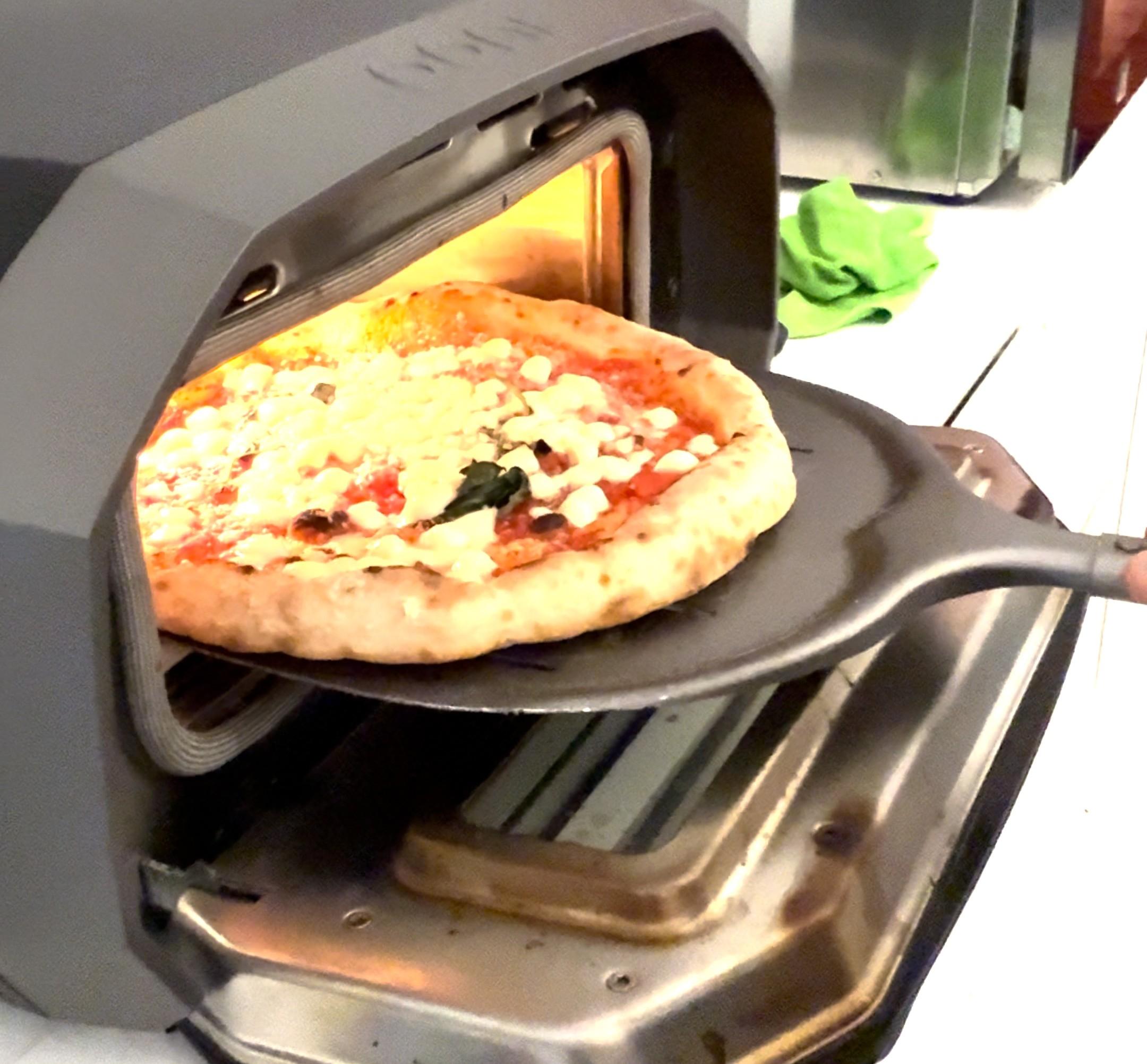 Réalisez votre pizza napolitaine avec Claudio et son équipe - Image n°1 - Wecandoo