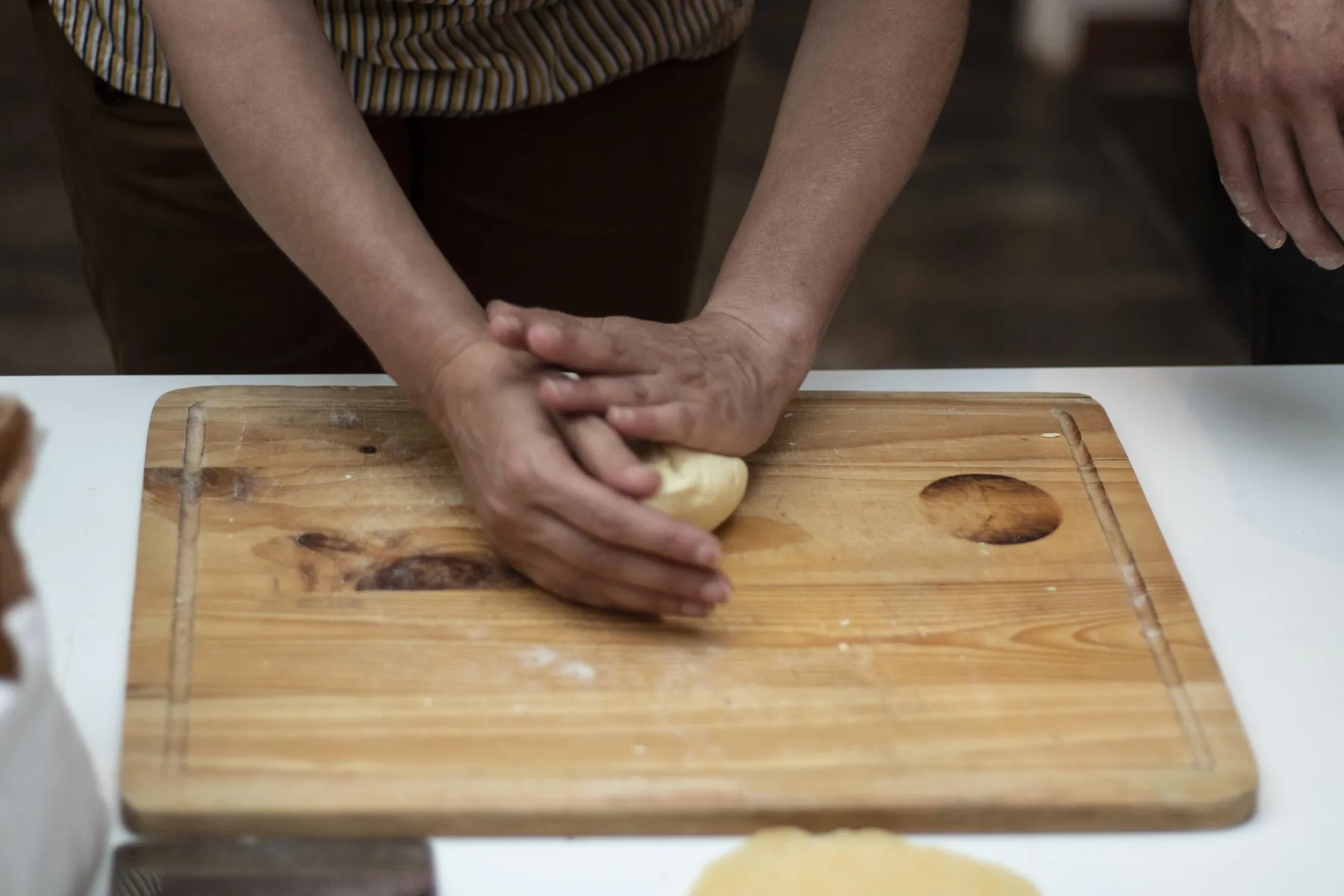 Rassemblez votre équipe et cuisinez vos gnocchis dans le Viaduc des Arts - Image n°3 - Wecandoo