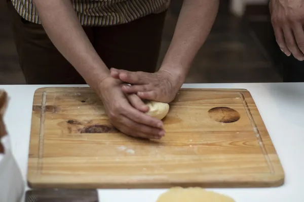 Rassemblez votre équipe et cuisinez vos gnocchis dans le Viaduc des Arts - Afbeelding nr. 3 - Wecandoo