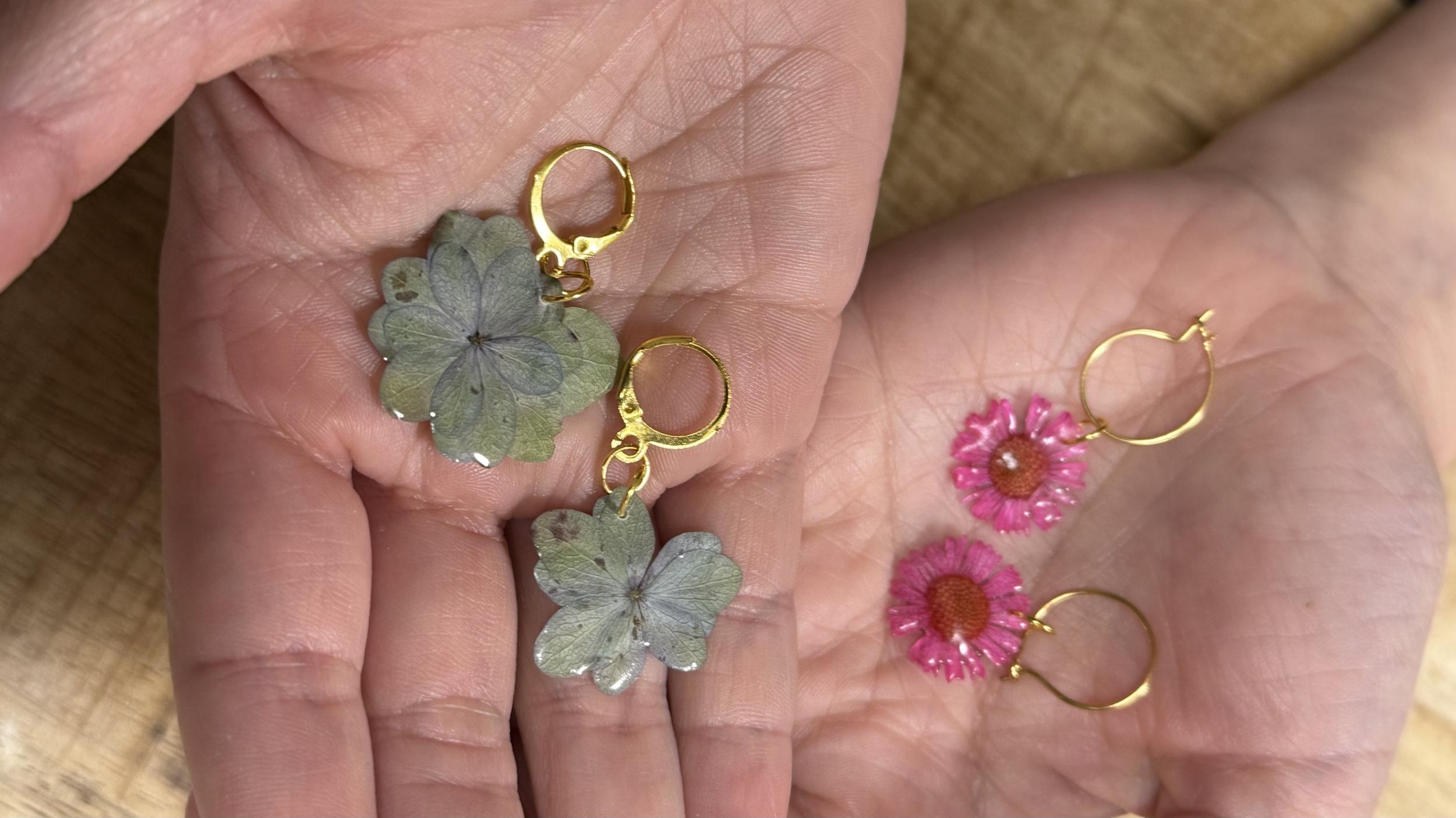 Wecandoo - Create your own botanical jewellery with Luíza - Image n°9