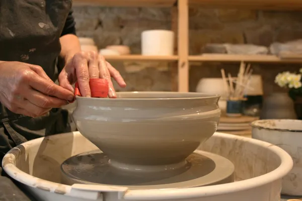 Apprenez à tournez votre vaisselle sur deux jours - Image n°1 - Wecandoo