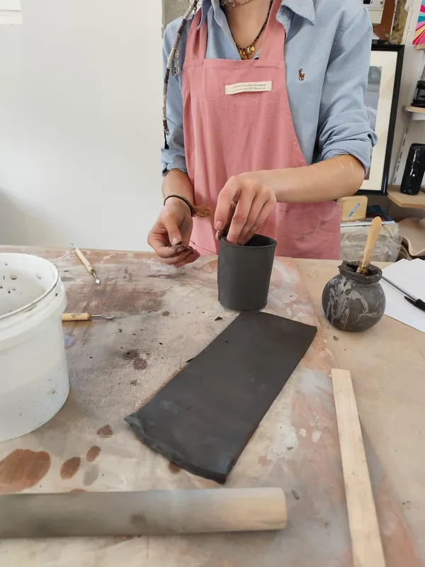 Modelez votre pièce en céramique de A à Z avec Monika - Image n°2 - Wecandoo