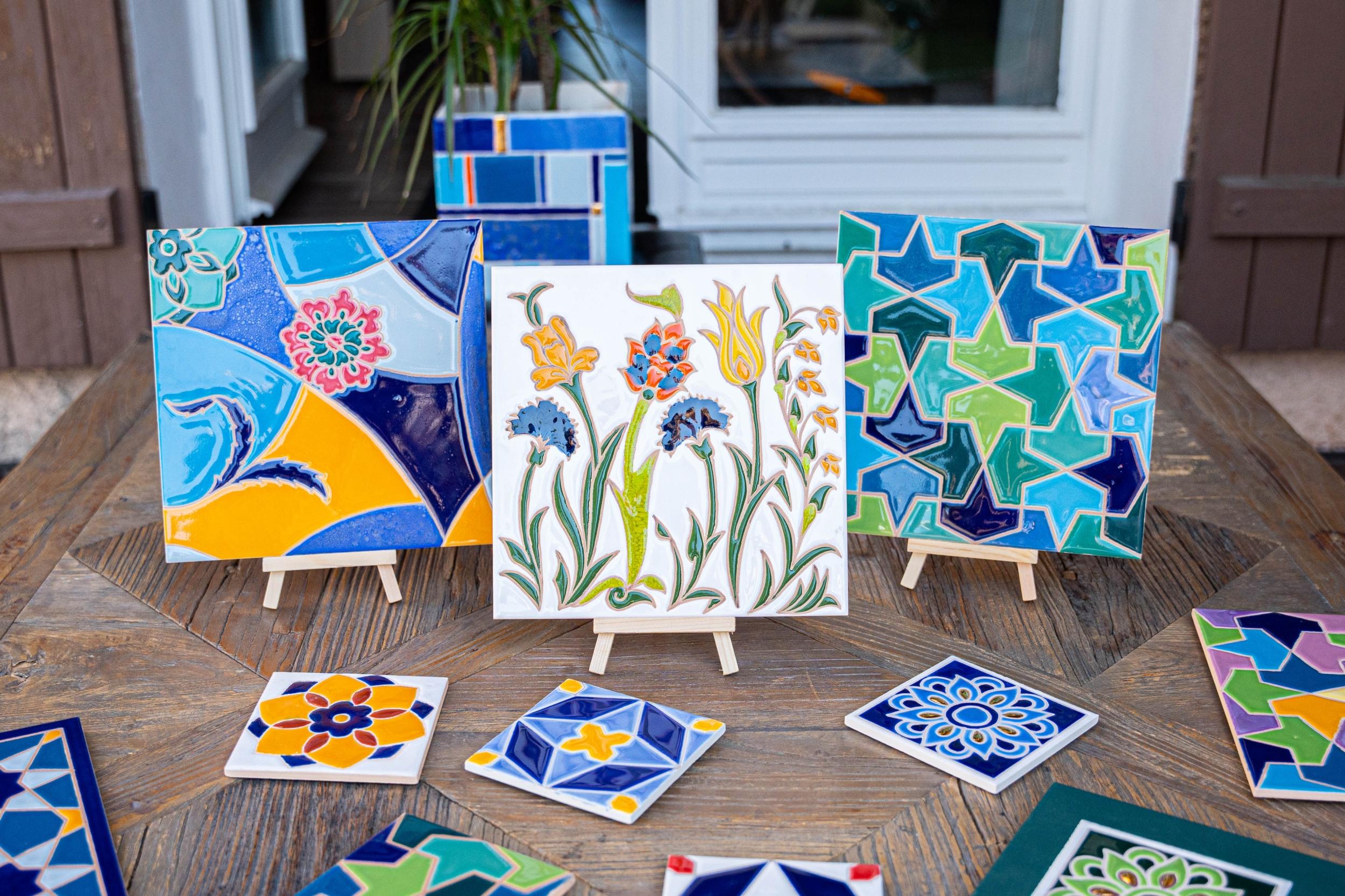 Décorez votre dessous de plat en céramique