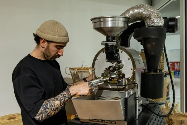 Rassemblez votre équipe et initiez-vous à la torréfaction avec Léa et Natalia - Image n°2 - Wecandoo