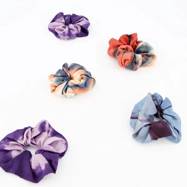 Teintez votre chouchou ou foulard en soie in Parijs