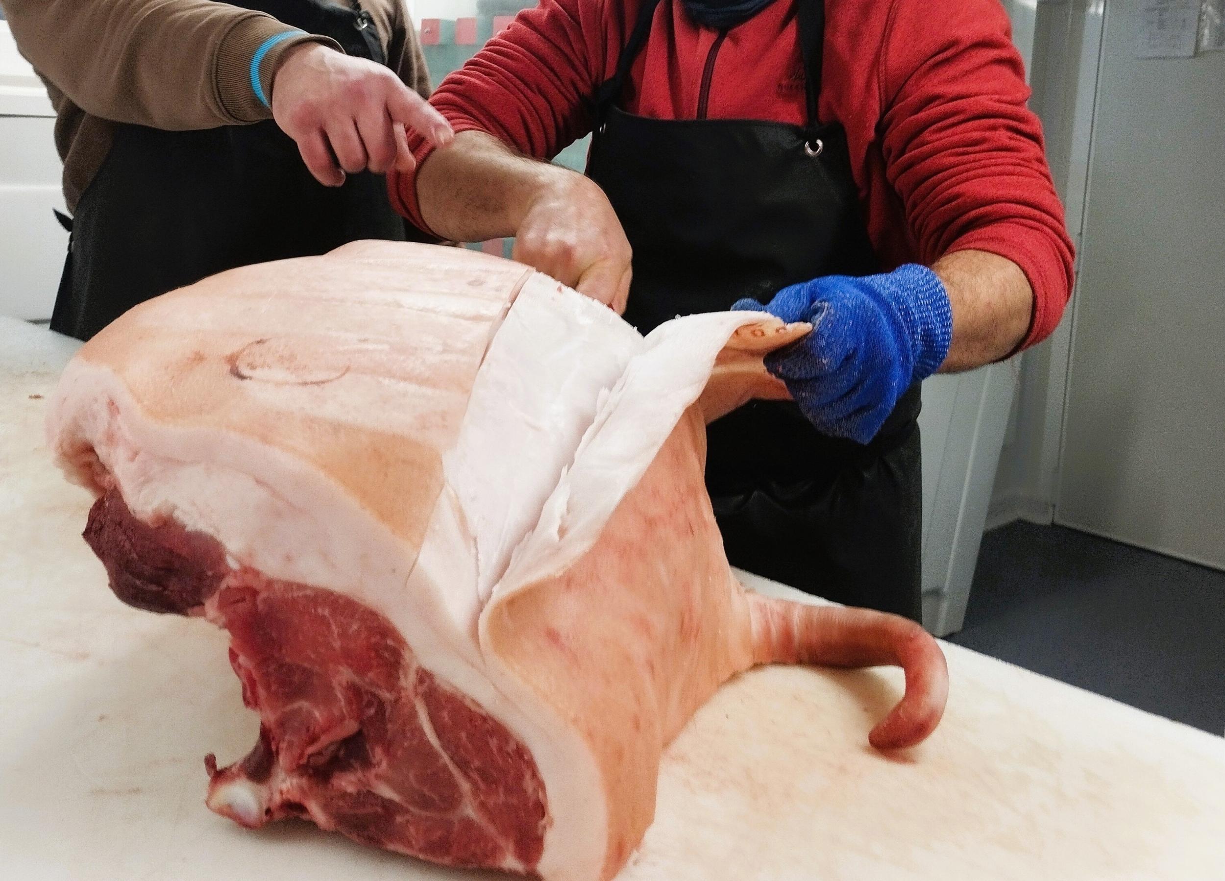 Wecandoo - Découpez et transformez un cochon de A à Z sur une journée avec Laurent - Image n°3