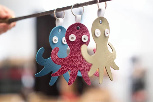 Initiez-vous à la maroquinerie avec votre enfant accompagnés par Donaïg - Image n°4 - Wecandoo