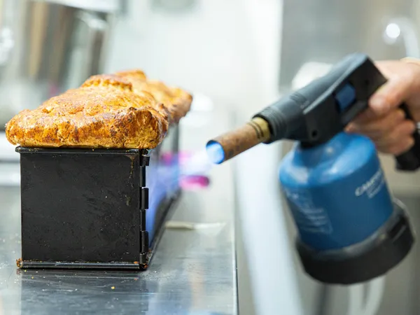 Préparez votre pâté en croûte avec Elisabeth - Image n°4 - Wecandoo