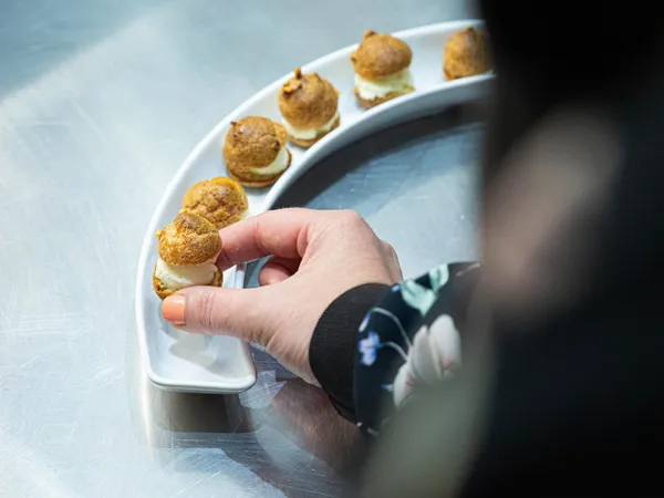 Confectionnez un menu bistronomique et de saison pour deux personnes avec Elisabeth - Image n°4 - Wecandoo