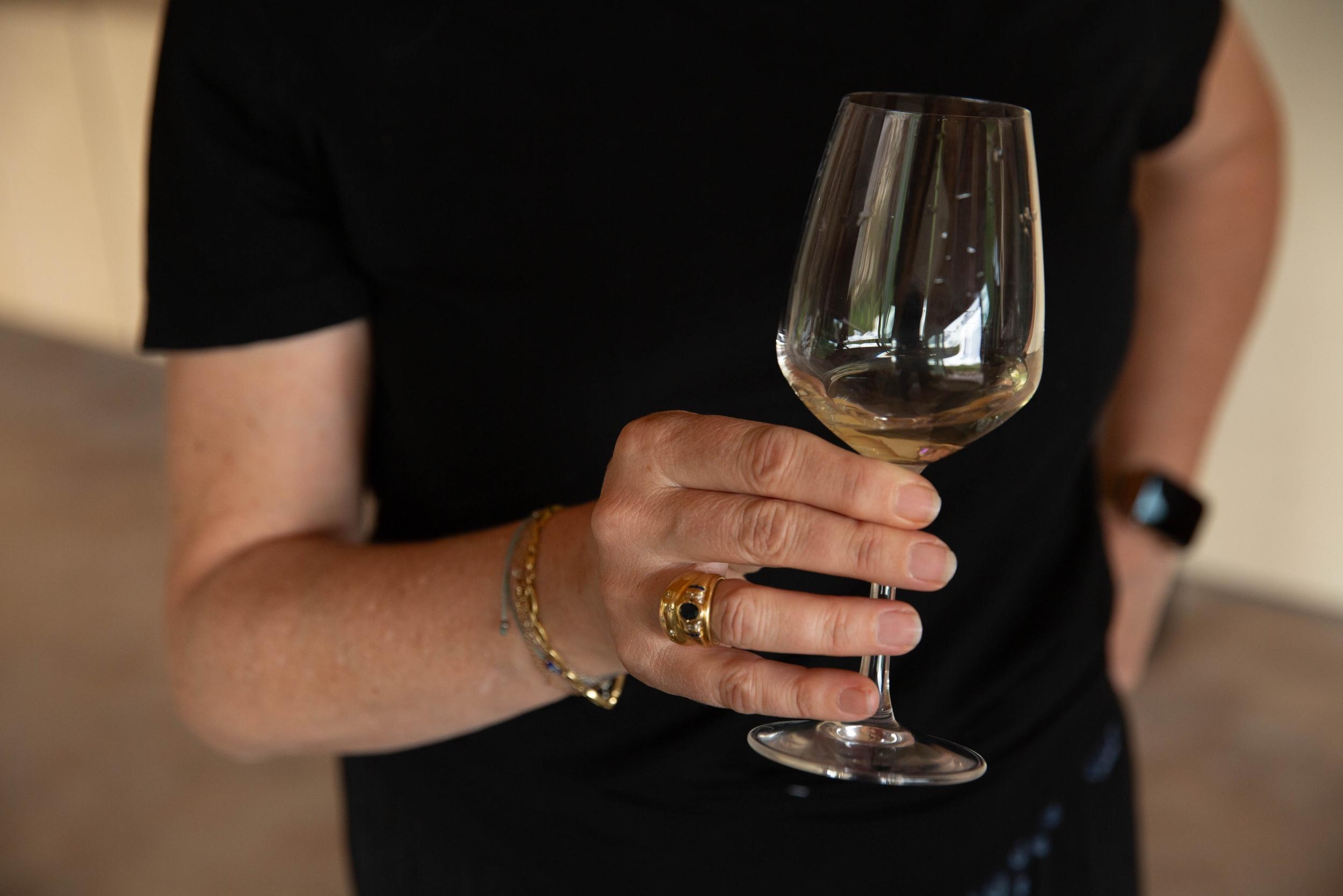 Visitez des vignes et dégustez du vin avec Pierric et Maura - Image n°7 - Wecandoo