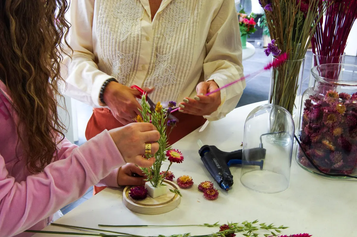 Réalisez une cloche fleurie avec votre enfant