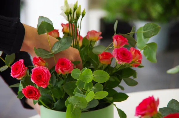 Créez votre composition de fleurs fraîches à Paris