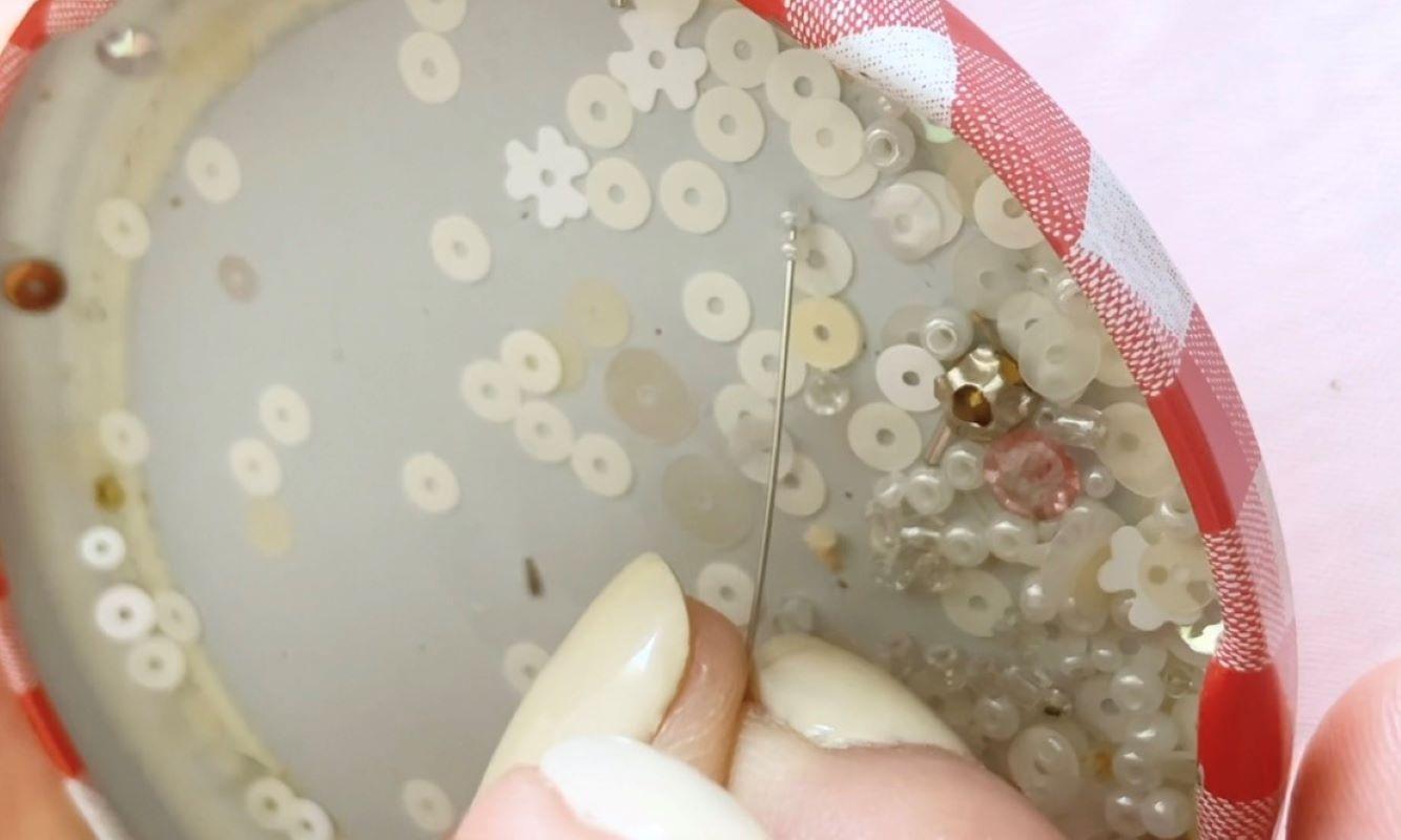Brodez vos boucles d'oreilles avec Léa - Image n°7 - Wecandoo