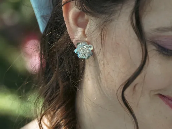 Brodez vos boucles d'oreilles avec Léa - Image n°2 - Wecandoo