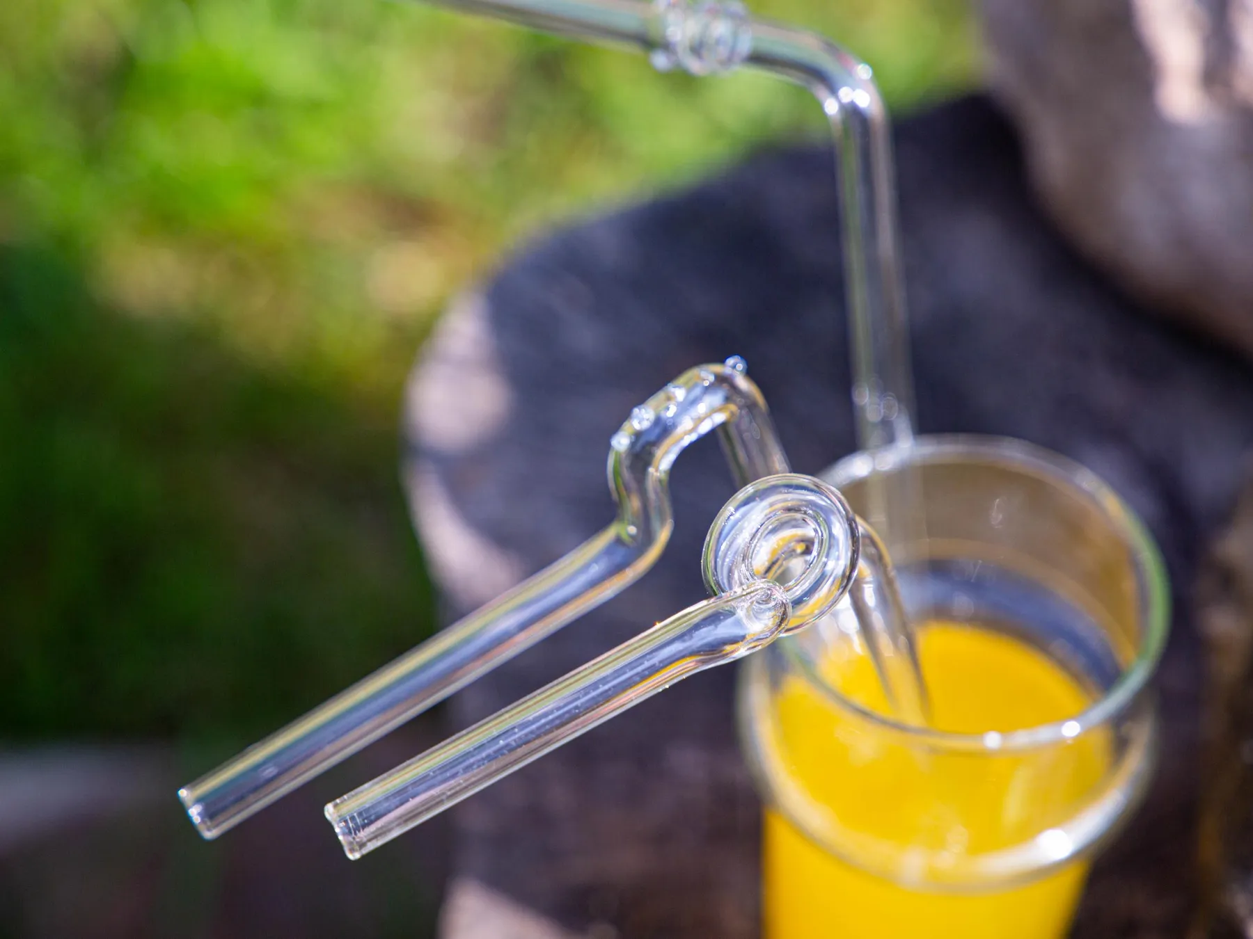 Réalisez des pailles à cocktail en verre soufflé ainsi que trois autres créations avec Vanessa - Image n°4 - Wecandoo