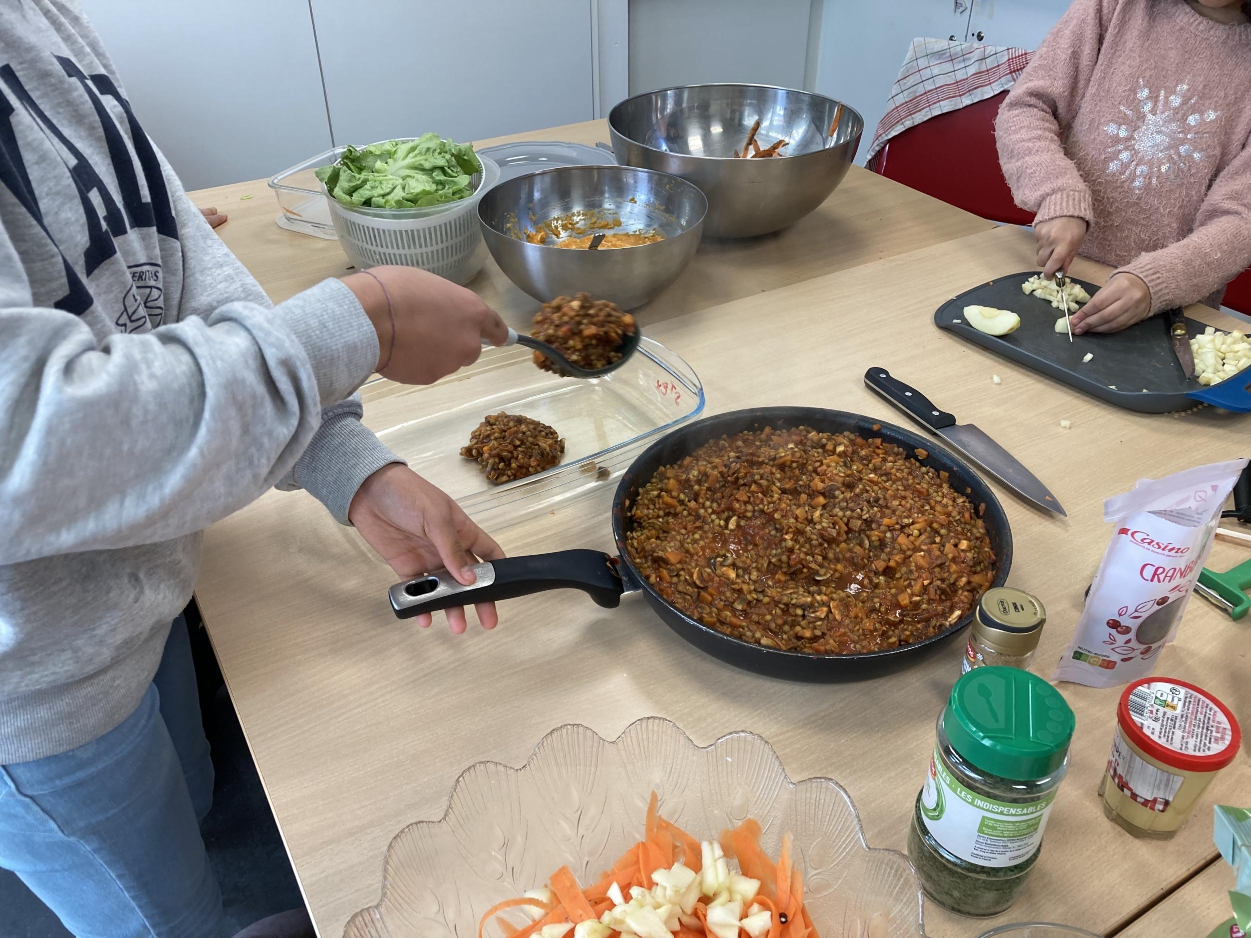Cuisinez végétarien en famille avec Céline - Image n°8 - Wecandoo