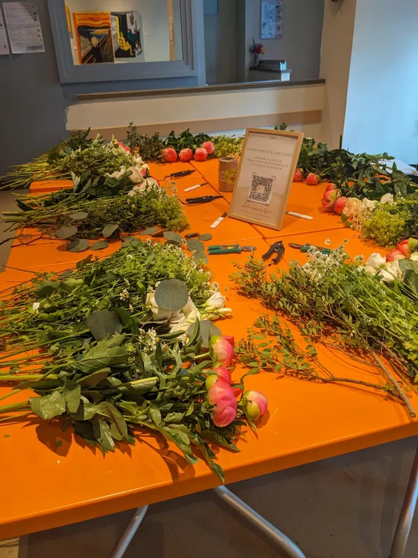 Réalisez votre bouquet de fleurs de saison - Image n°5 - Wecandoo