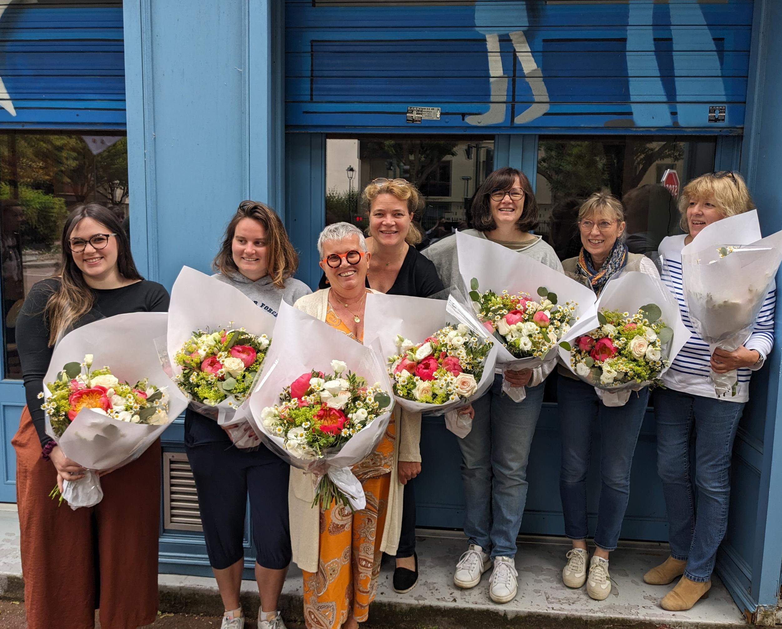 Réalisez votre bouquet de fleurs de saison - Image n°13 - Wecandoo