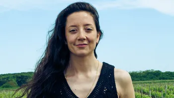 Zoé: Mixologue in Forest