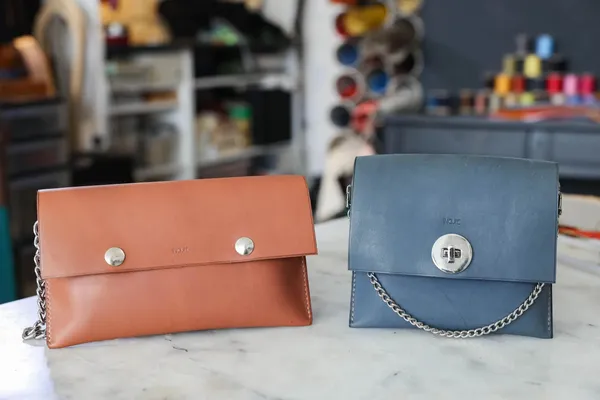 Fabriquez votre sac pochette en cuir