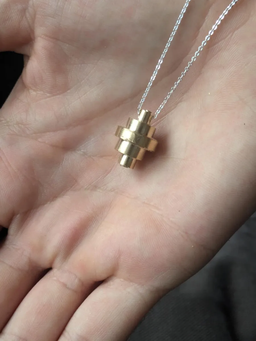 Créez votre bijou en laiton avec Valentine - Image n°1 - Wecandoo