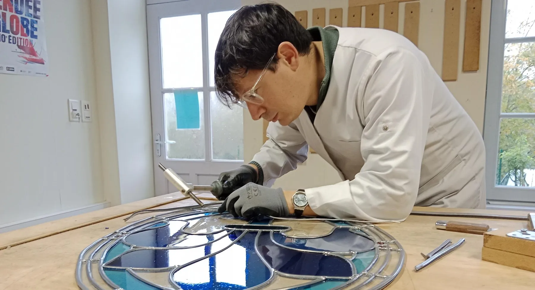 Découvrez l'art du vitrail sur une demi journée avec Thibault - Image n°3 - Wecandoo