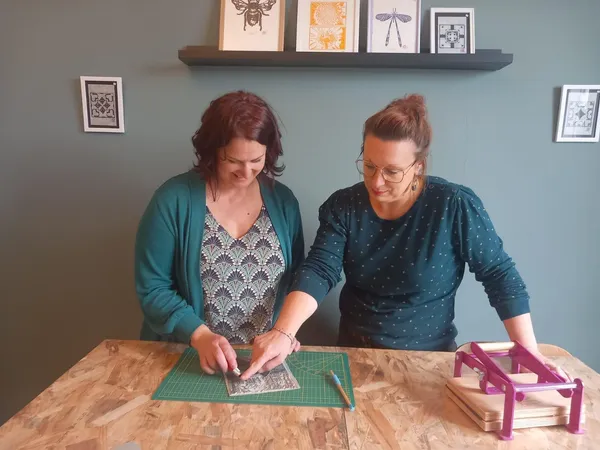 Initiez-vous à la gravure de tampons avec Amandine - Image n°3 - Wecandoo