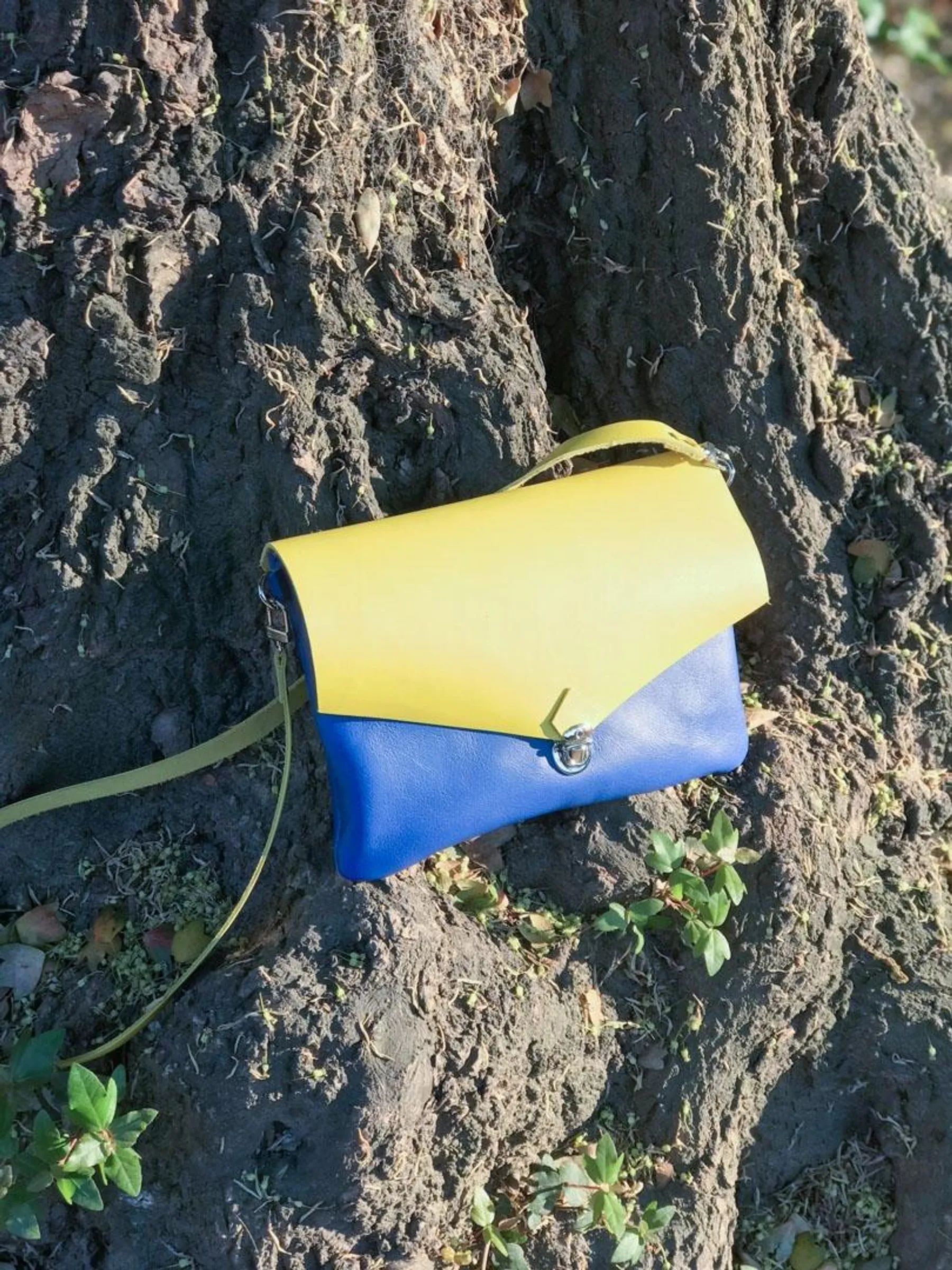 Créez votre pochette en cuir - Image n°1 - Wecandoo