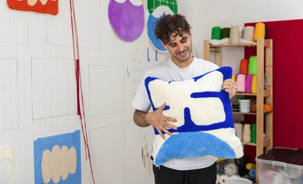 Initez-vous au tufting avec David - Image n°3 - Wecandoo