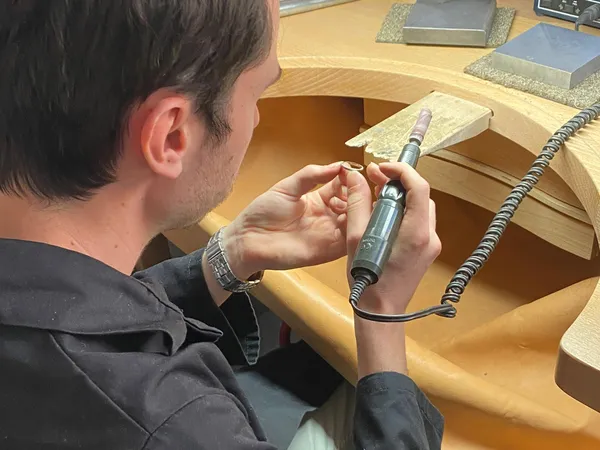 Fabriquez vos alliances sur mesure avec Julie - Image n°2 - Wecandoo