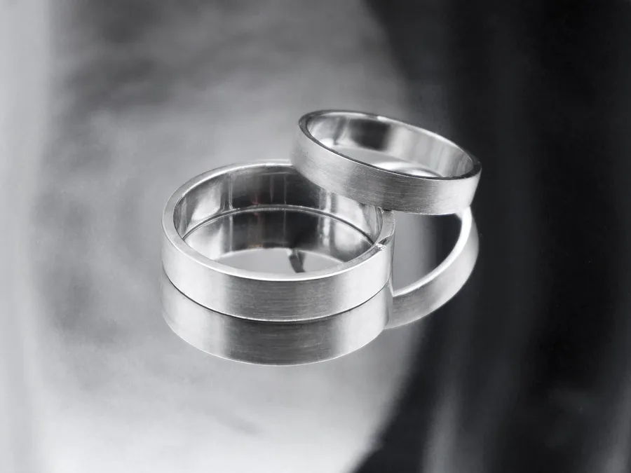 Fabriquez vos alliances sur mesure avec Julie - Image n°1 - Wecandoo