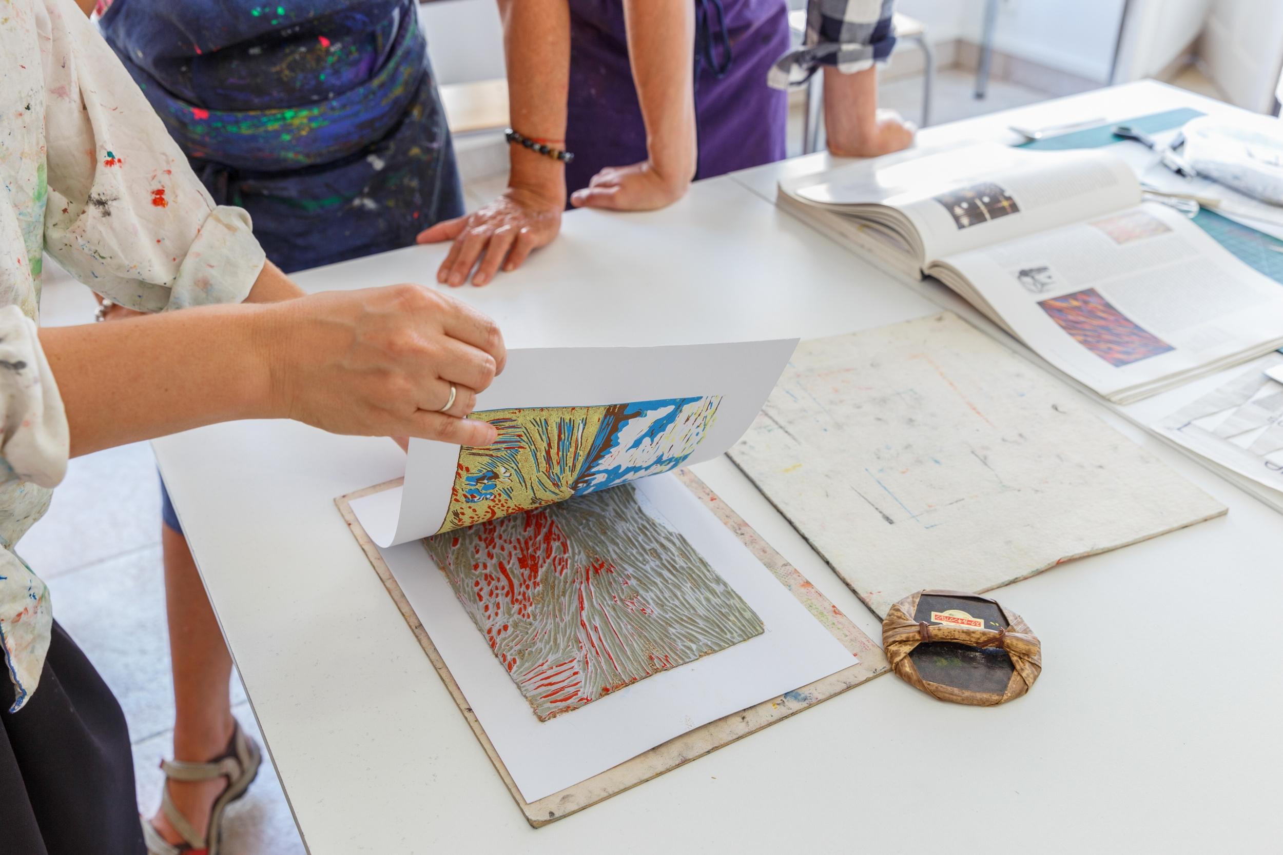 Sérigraphiez vos motifs sur une journée en duo avec votre enfant, accompagnés par Amandine - Image n°4 - Wecandoo