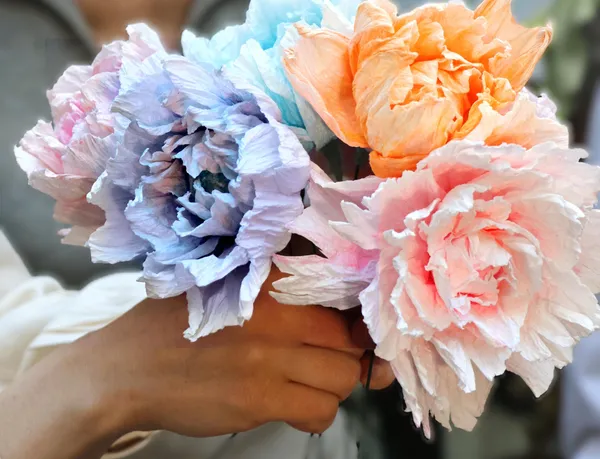 Créez une fleur de pivoine éternelle en papier à Paris